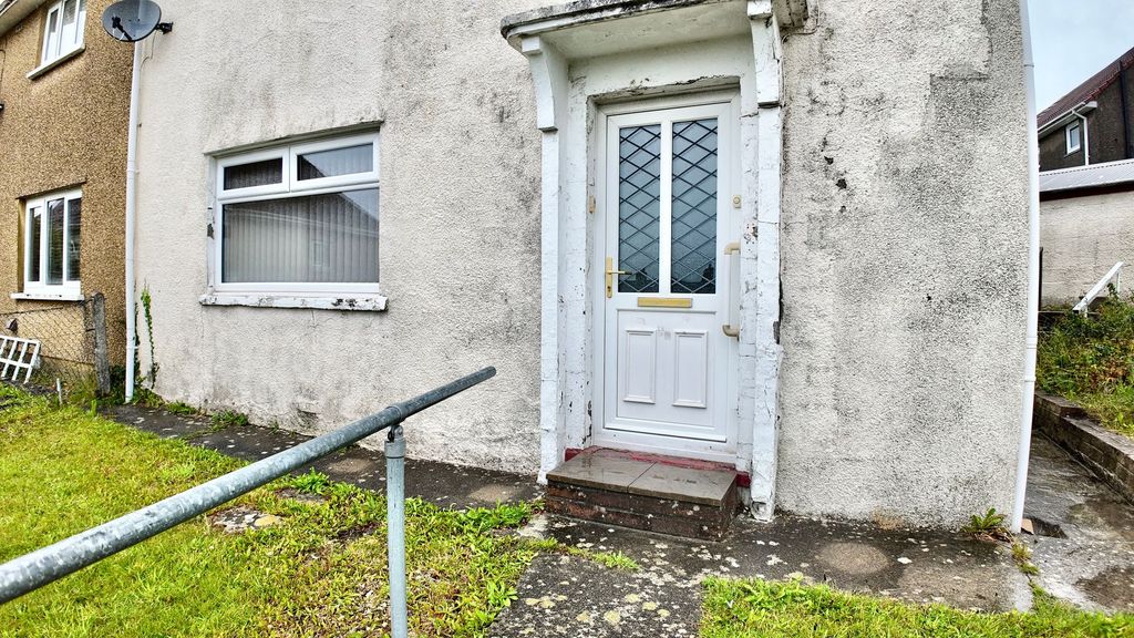 Property photo 3 of 22