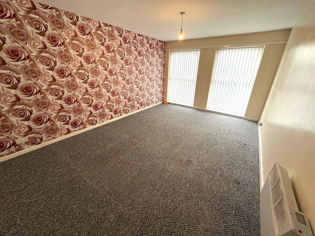 Property photo 3 of 14 Img-20251128-Wa0003.Jpg