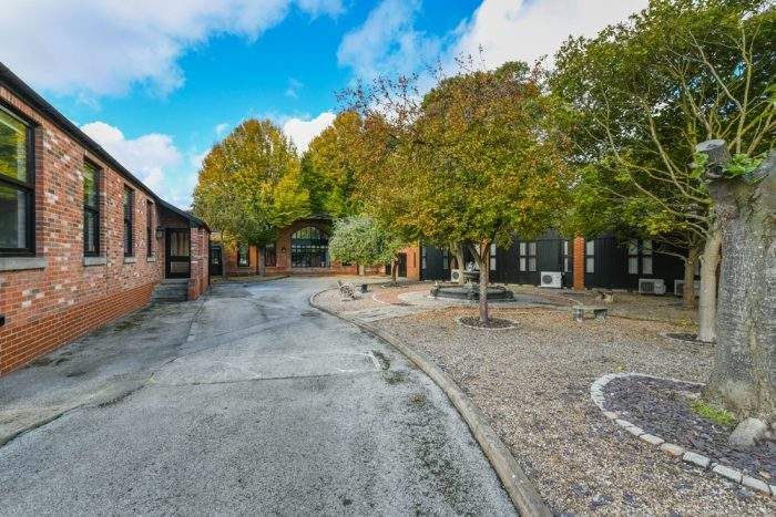 Property photo 2 of 10