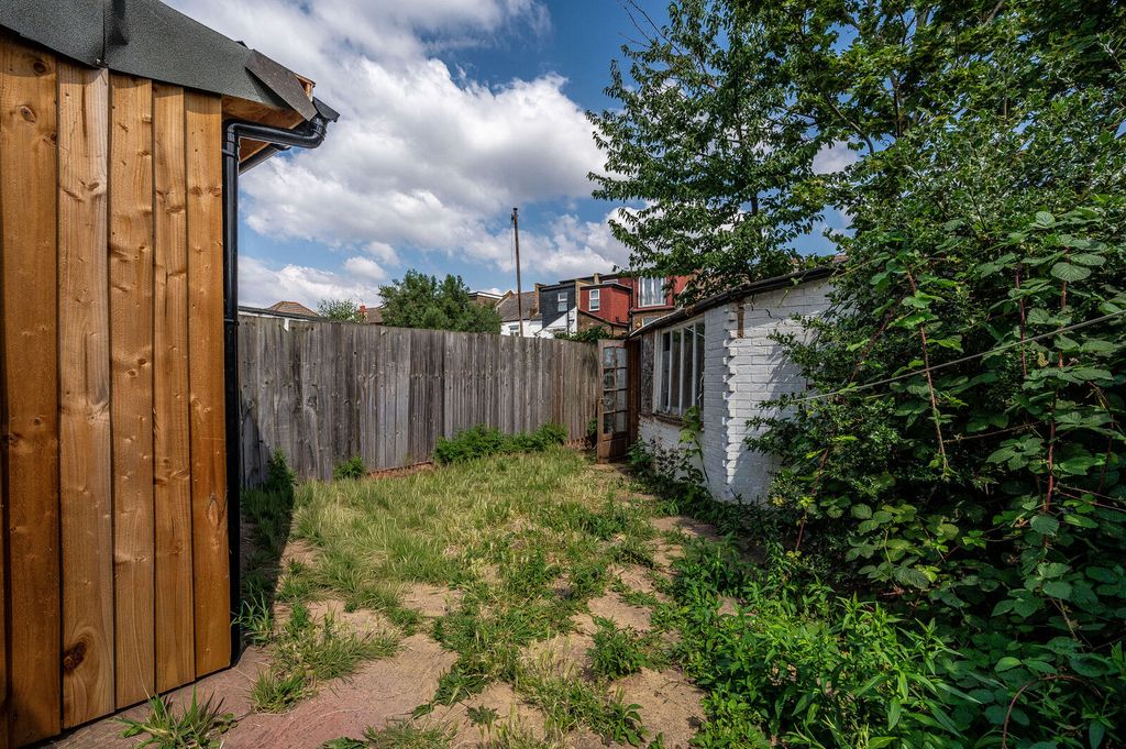 Property photo 2 of 4