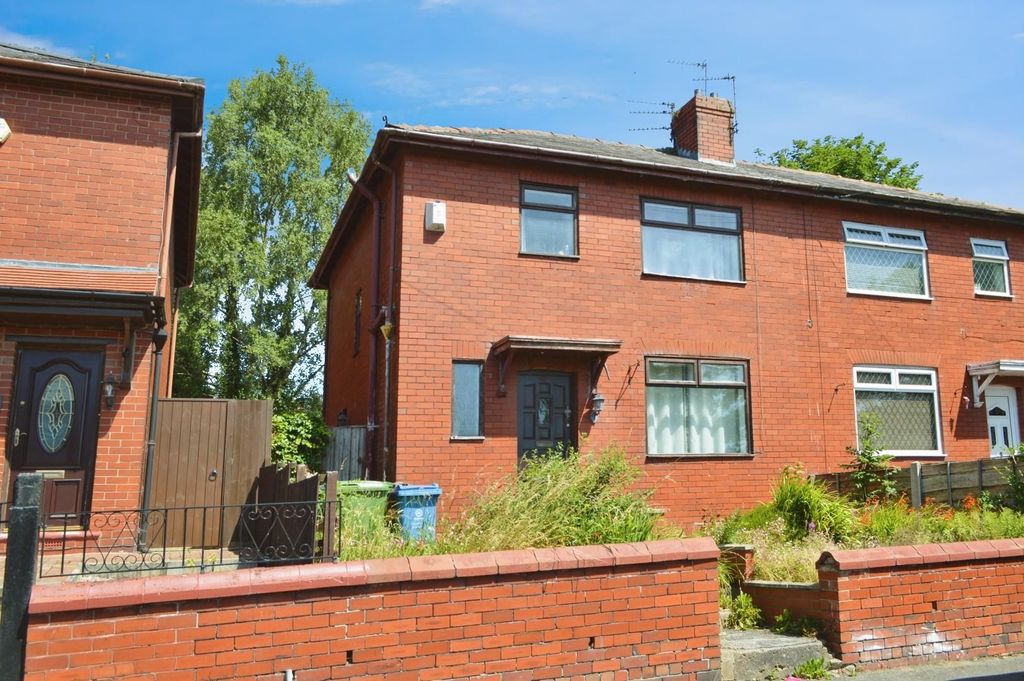 Property photo 1 of 13 \Front