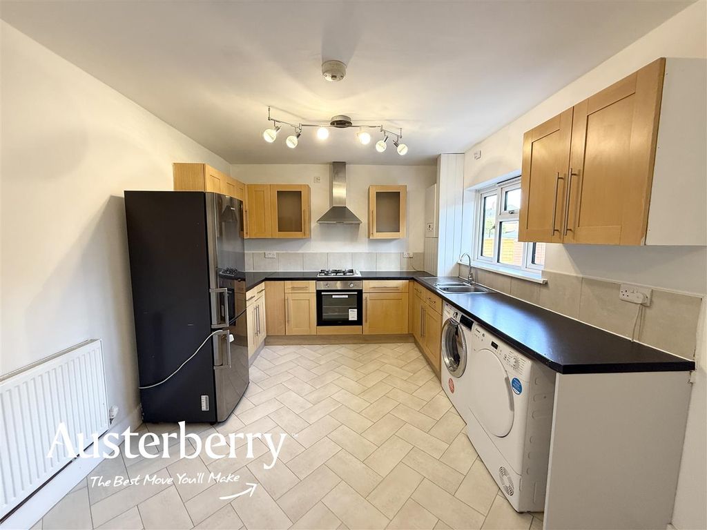 Property photo 2 of 14 Img_5875.Jpg