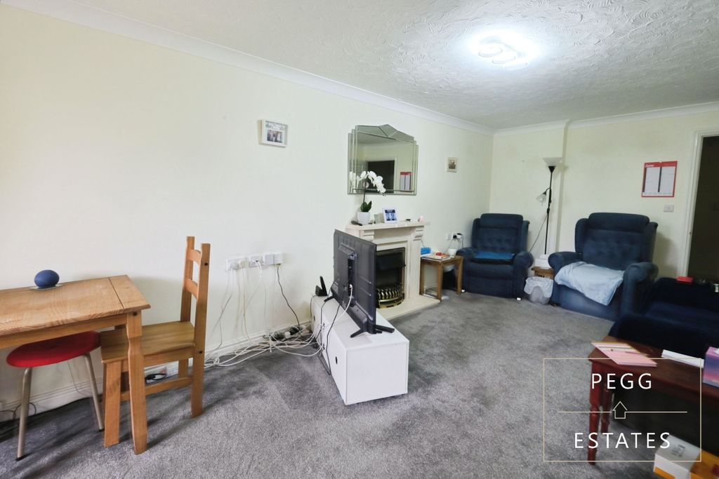 Property photo 3 of 10