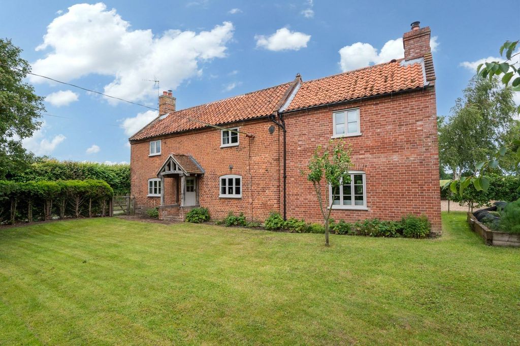 Property photo 1 of 31