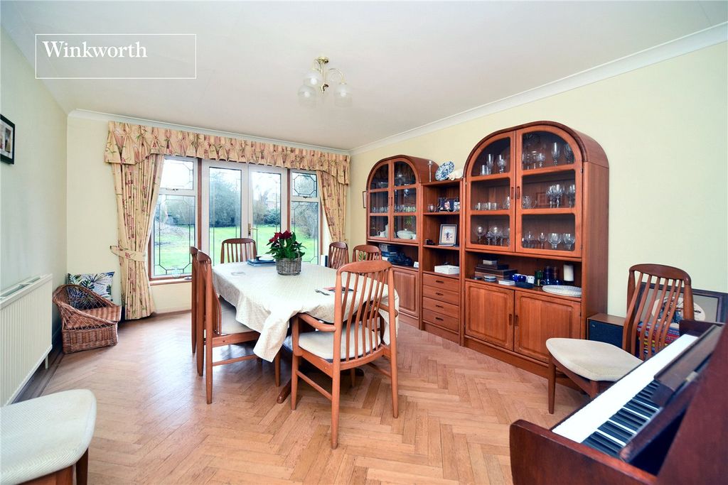 Property photo 3 of 22 Picture No. 04