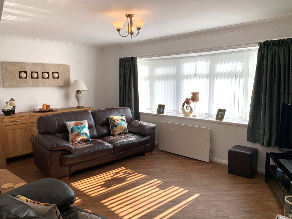 Property photo 3 of 18 Lang11
