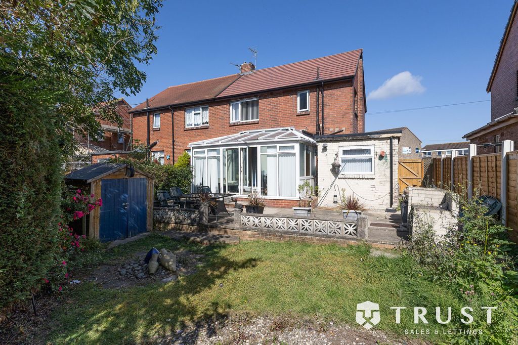 Property photo 2 of 24