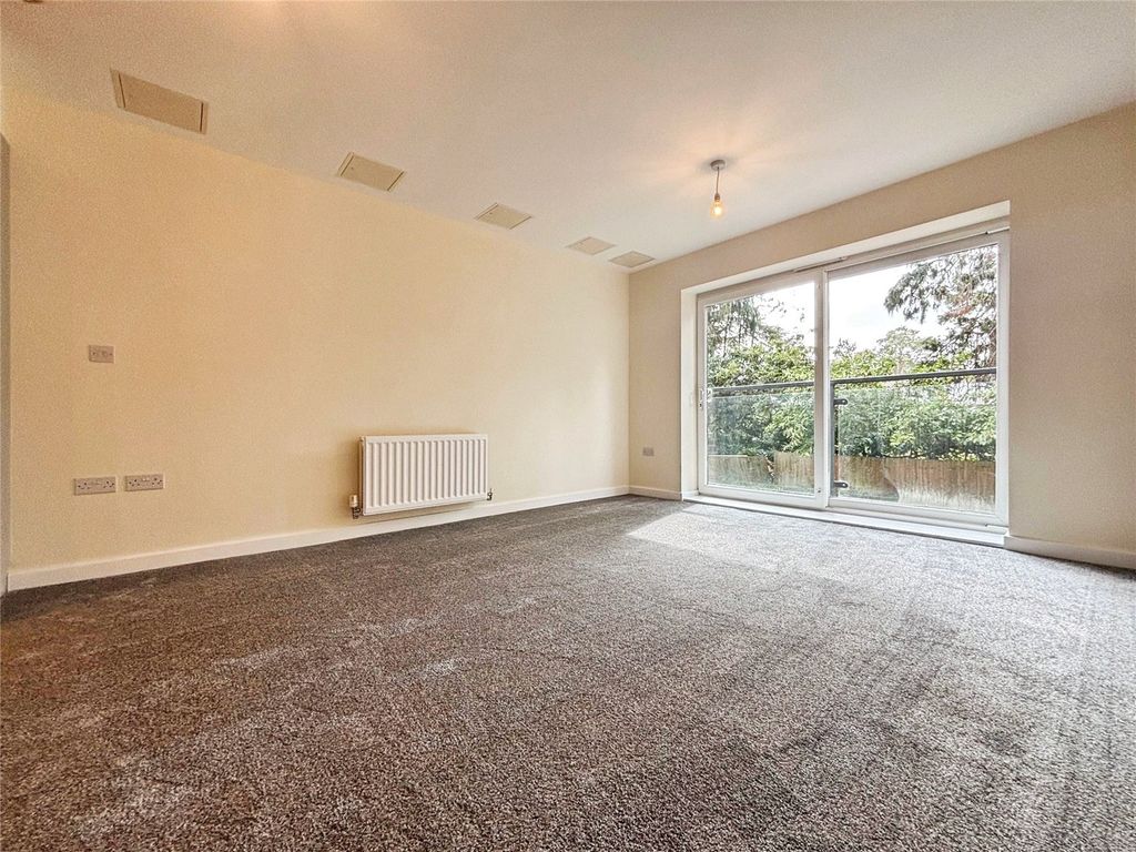 Property photo 2 of 10 Picture No. 34