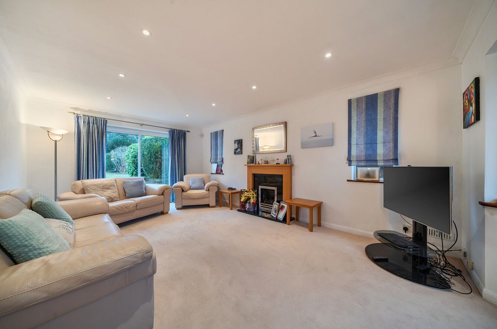 Property photo 2 of 20 1420060-4-69A0927...