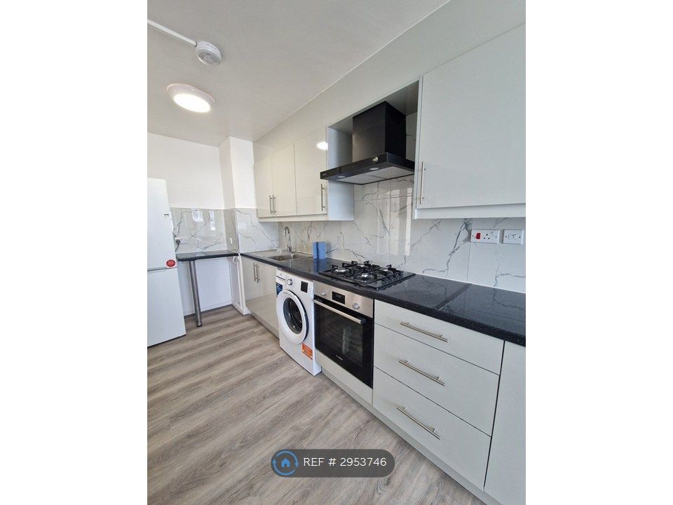 Property photo 1 of 21 Kitchen