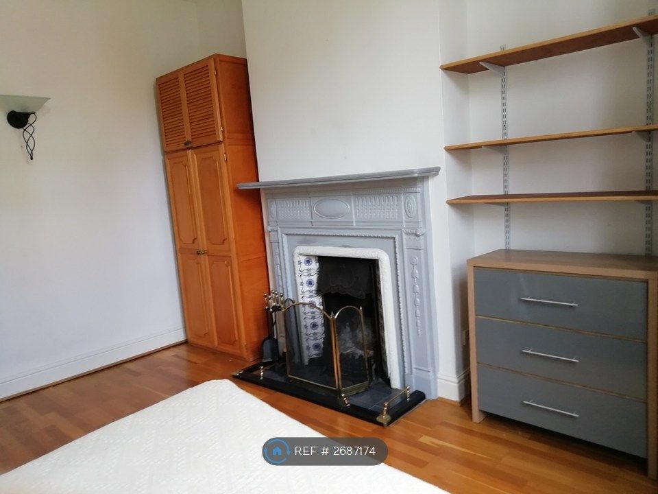 Property photo 2 of 14 Lounge Or Optional Bedroom 1