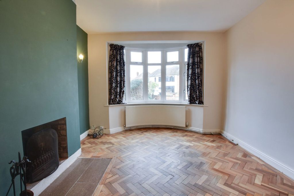 Property photo 2 of 24