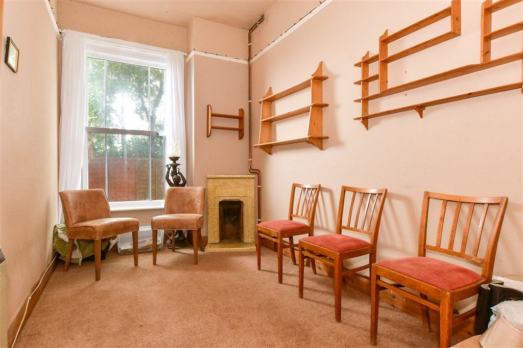 Property photo 3 of 17 Dining Room