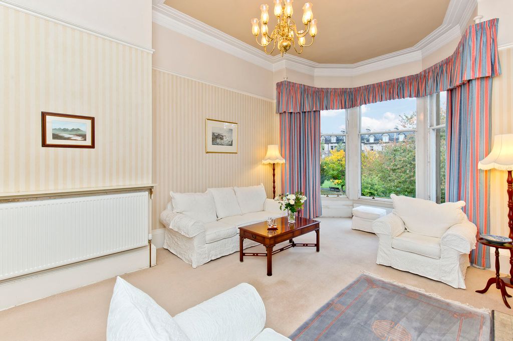 Property photo 3 of 25