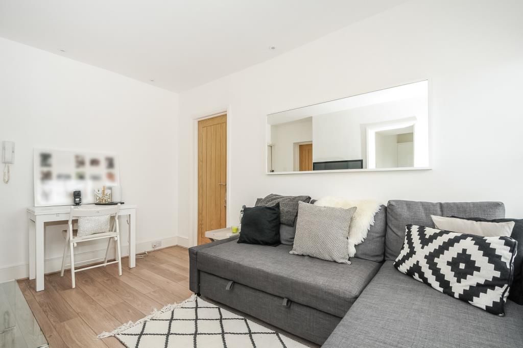Property photo 3 of 7 3