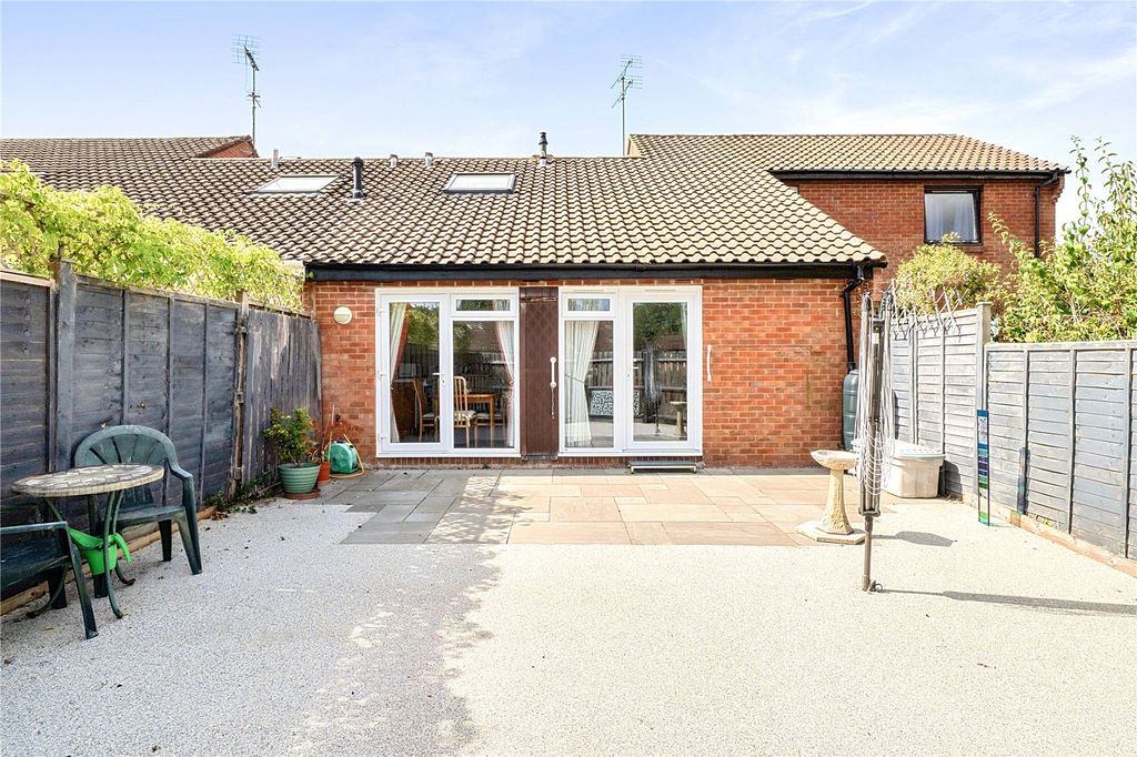 Property photo 2 of 23 Picture No. 04