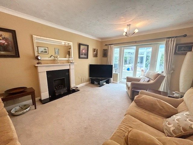 Property photo 3 of 19