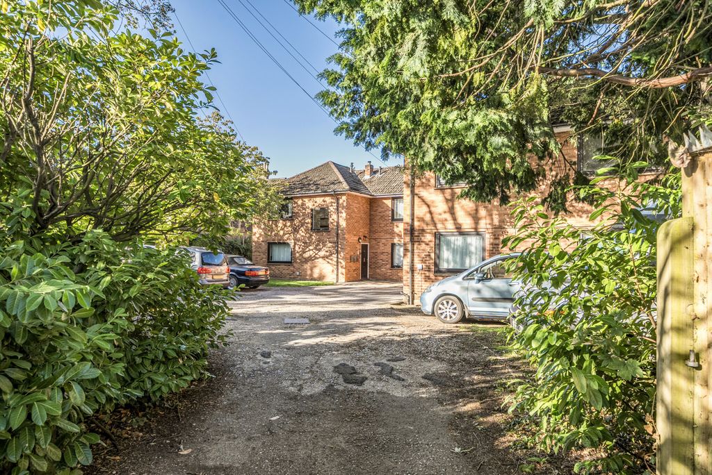 Property photo 1 of 22 1357528-19-68d111...