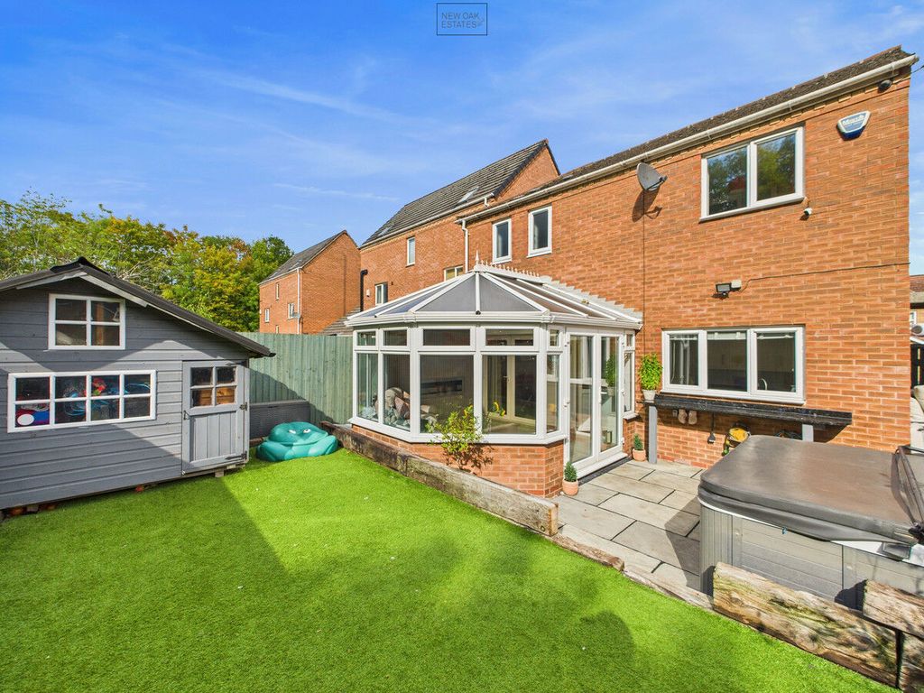 Property photo 2 of 28