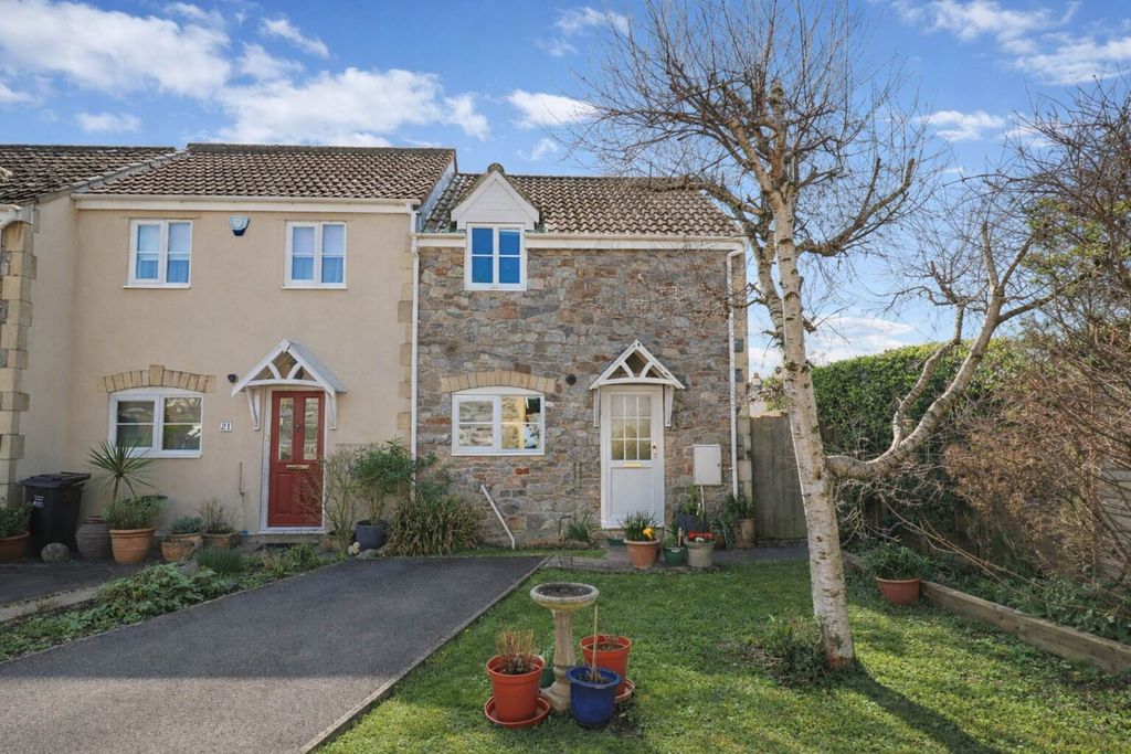 Property photo 1 of 15