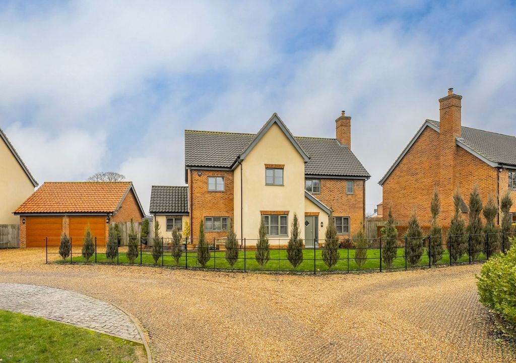 Property photo 1 of 30