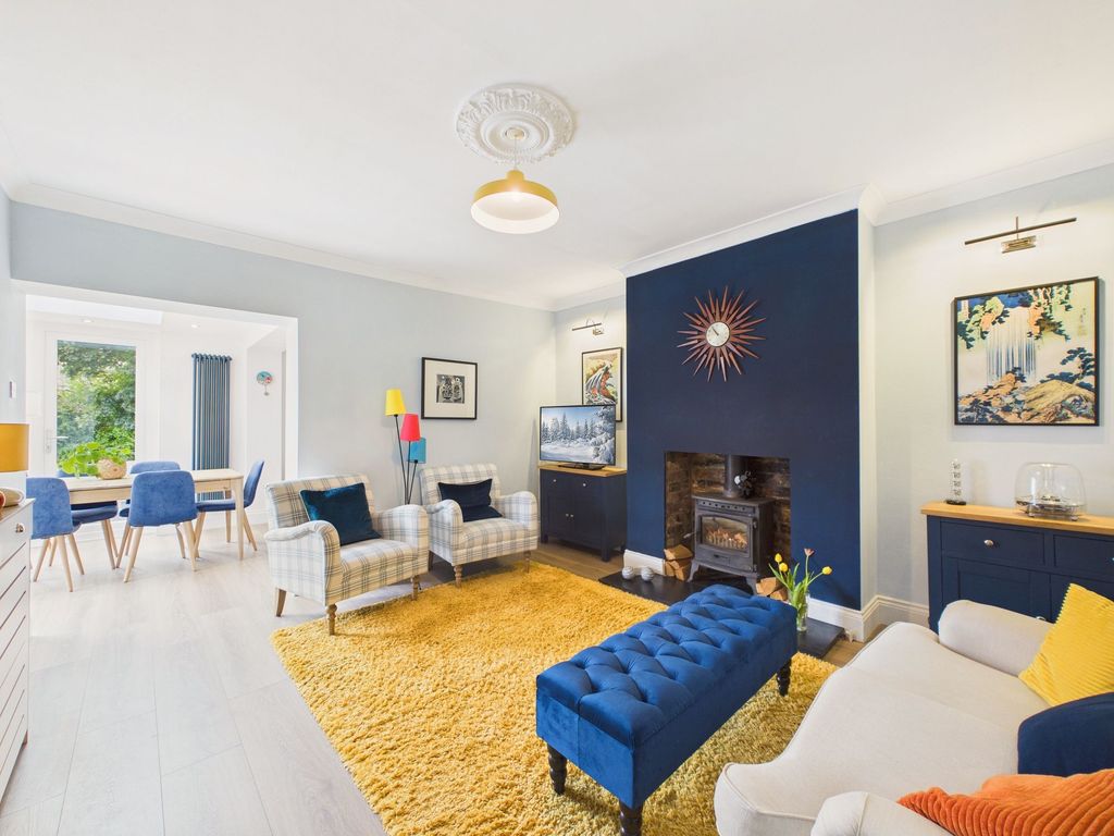 Property photo 1 of 13 Lounge / Dining Area