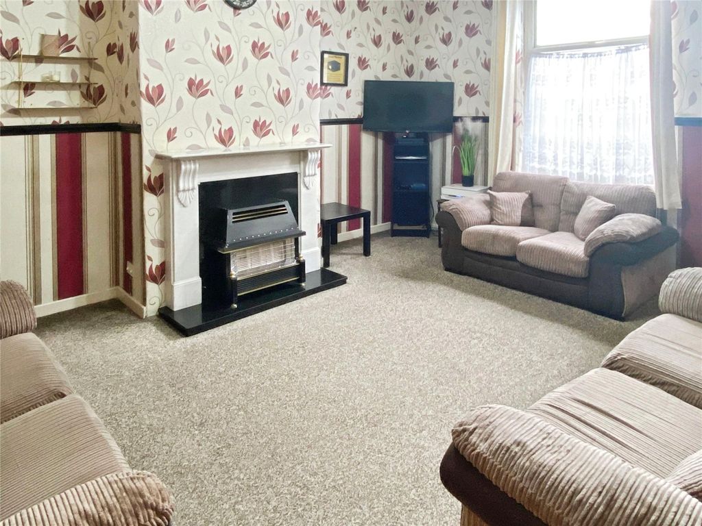 Property photo 3 of 9 Picture No. 05