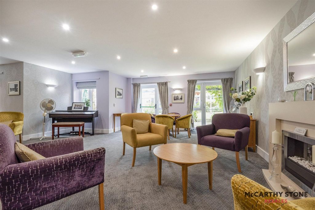 Additional image 31 of 1 bed flat for salePark House, Old Park Road, Hitchin SG5