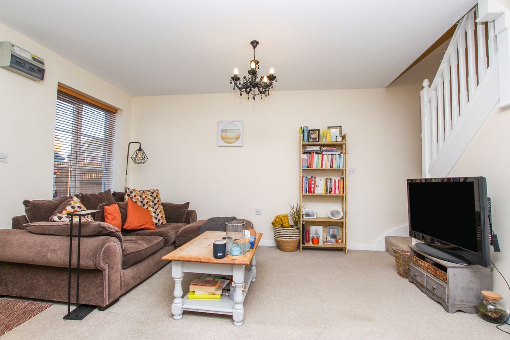 Property photo 2 of 6 Img_1224