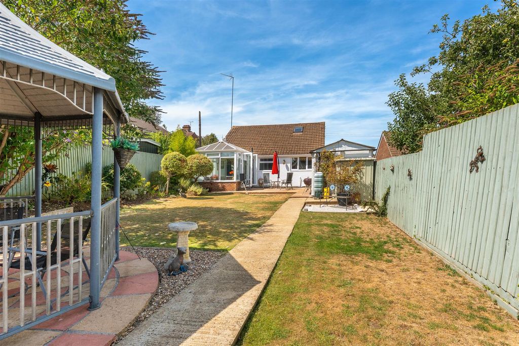 Property photo 2 of 14 Step A Side, Sinclair Drive, Banbury-19.Jpg