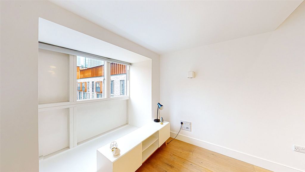 Property photo 3 of 17 Picture No. 09