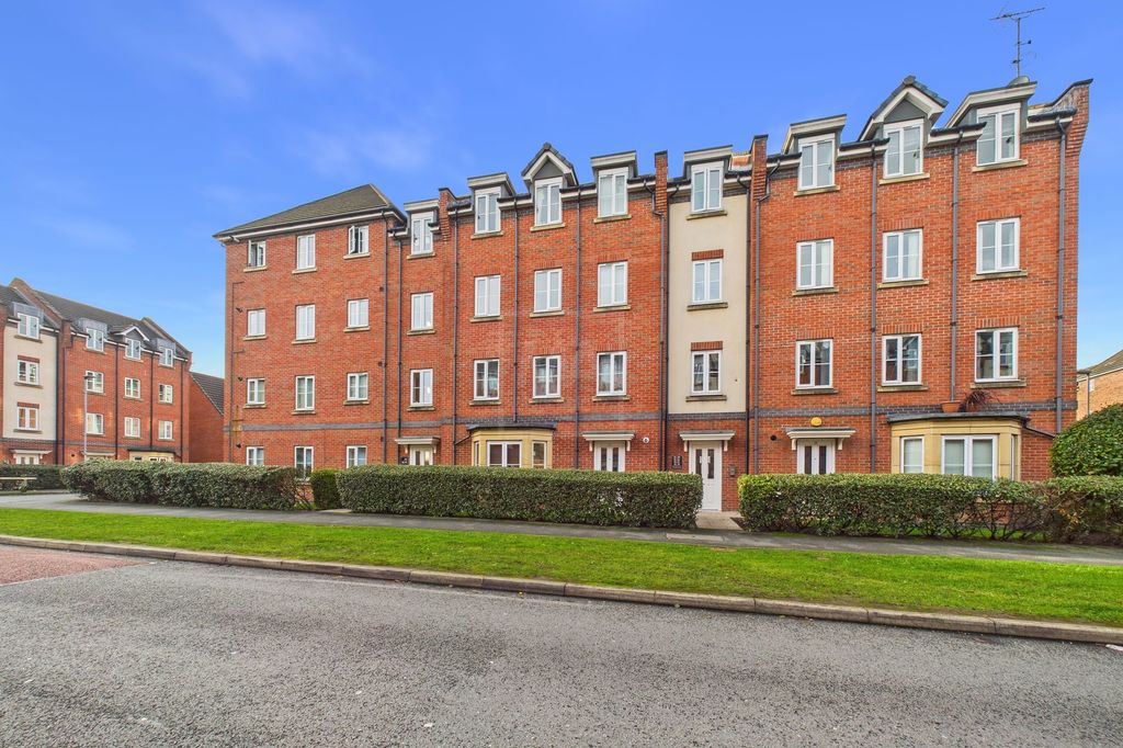 Property photo 1 of 8 Front