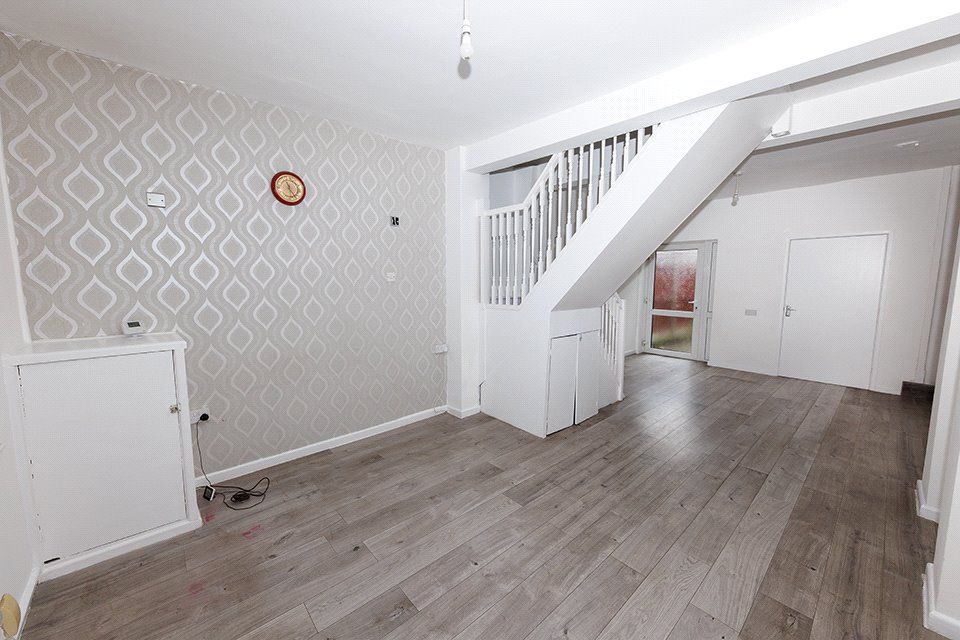 Property photo 2 of 19 Picture No. 34