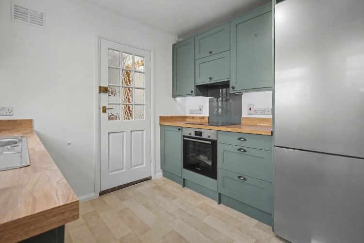 Property photo 2 of 13 324694