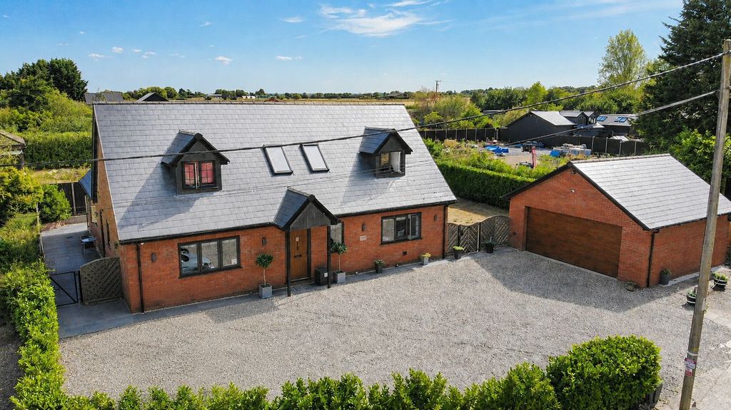 Property photo 1 of 27