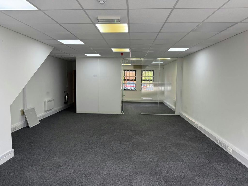 Property photo 2 of 11 P2.Jpg