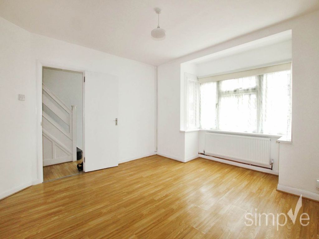 Property photo 3 of 12 Img_9673