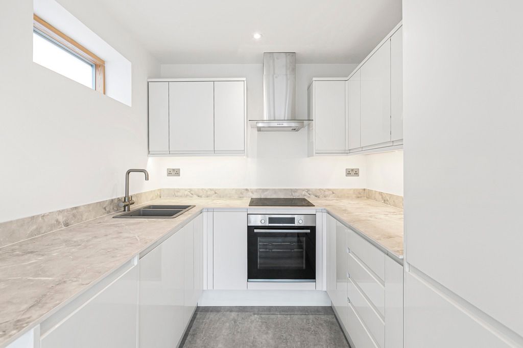 Property photo 2 of 15 Kitchen