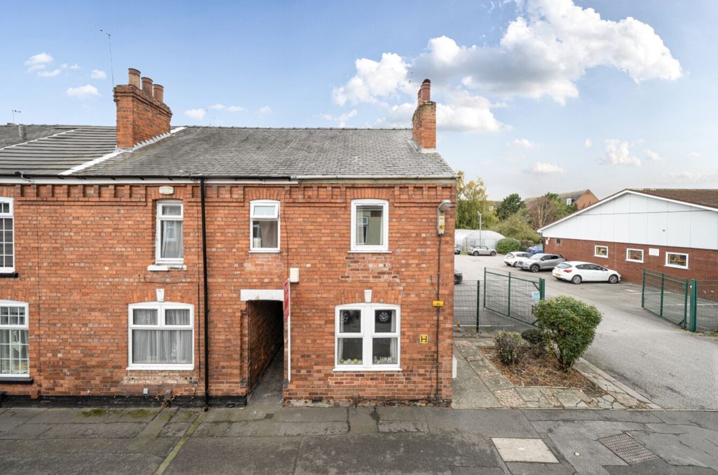 Property photo 1 of 24 1374042-2-6904c1E67A396