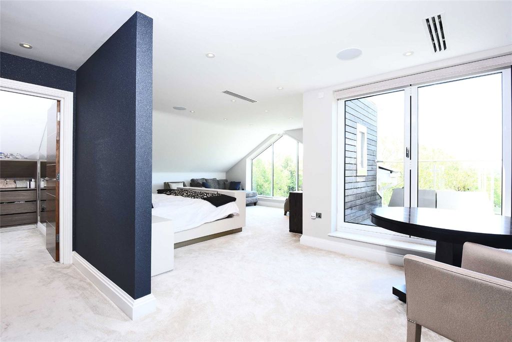 Additional image 8 of 3 bed flat to rentMurano House, 389 Cockfosters Road, Hadley Wood, Hertfordshire EN4