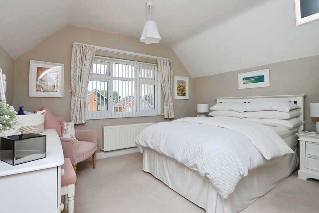 Property photo 3 of 20 Pbox-Img.Jpg