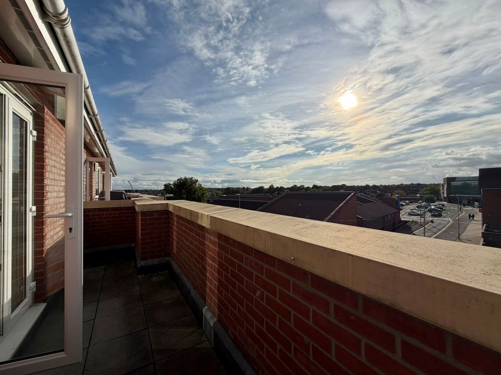 Property photo 3 of 8
