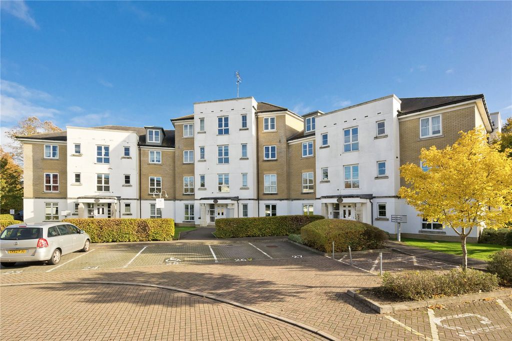 Property photo 1 of 9 Exterior