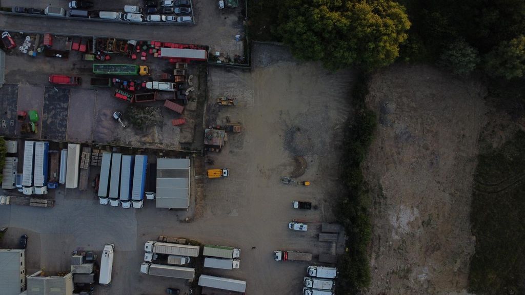 Property photo 1 of 5