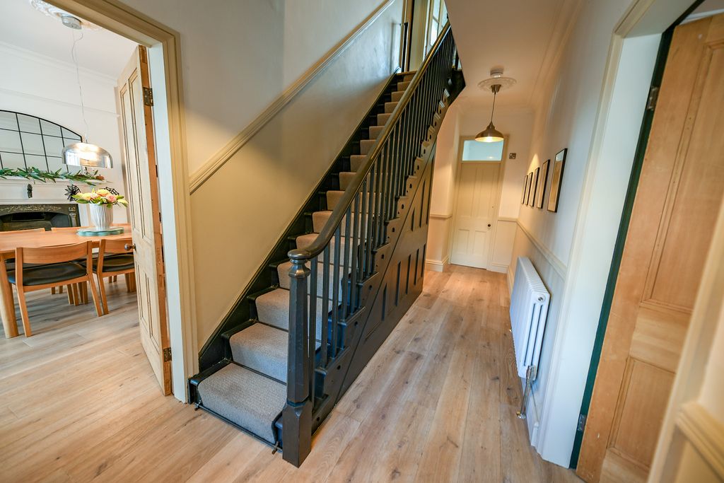 Property photo 2 of 34 Hallway
