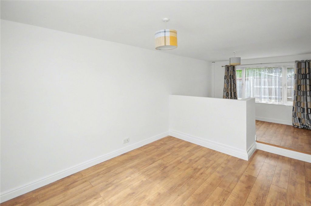 Property photo 2 of 11 Picture 2