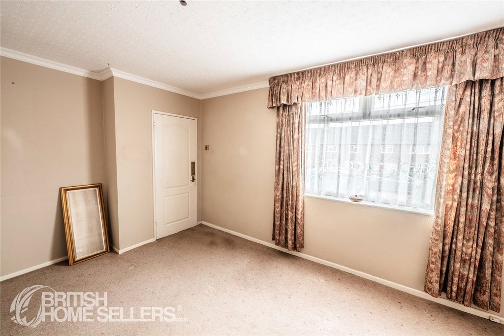 Property photo 3 of 22 Picture No. 09