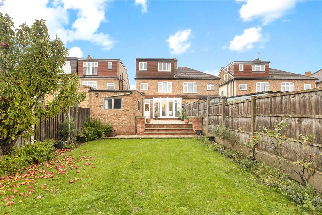 Property photo 2 of 17 Picture No. 05