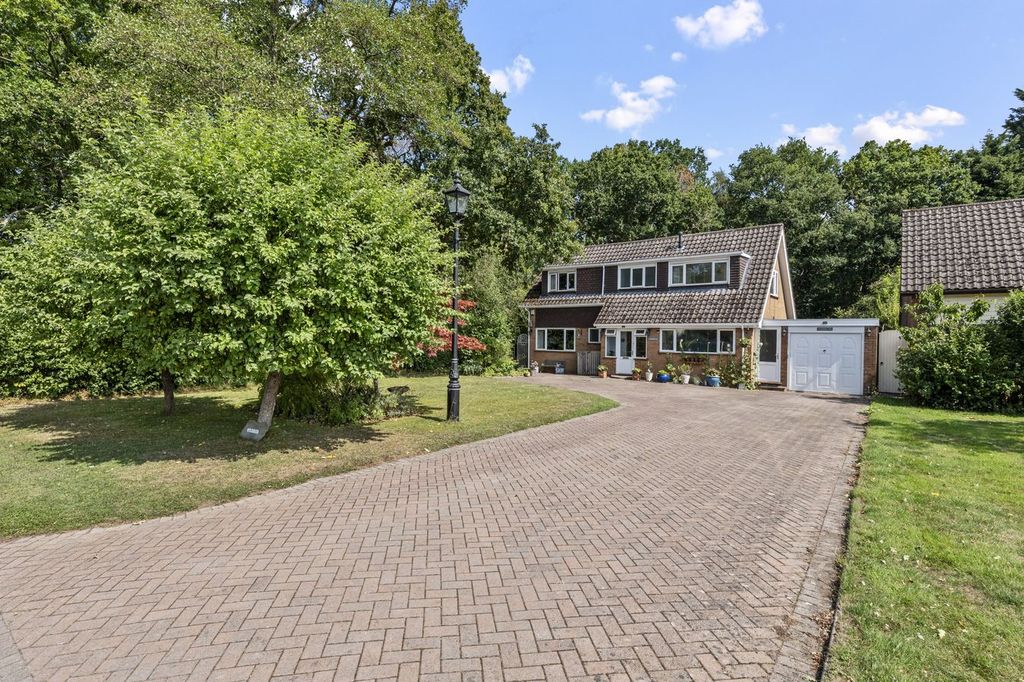 Property photo 1 of 21