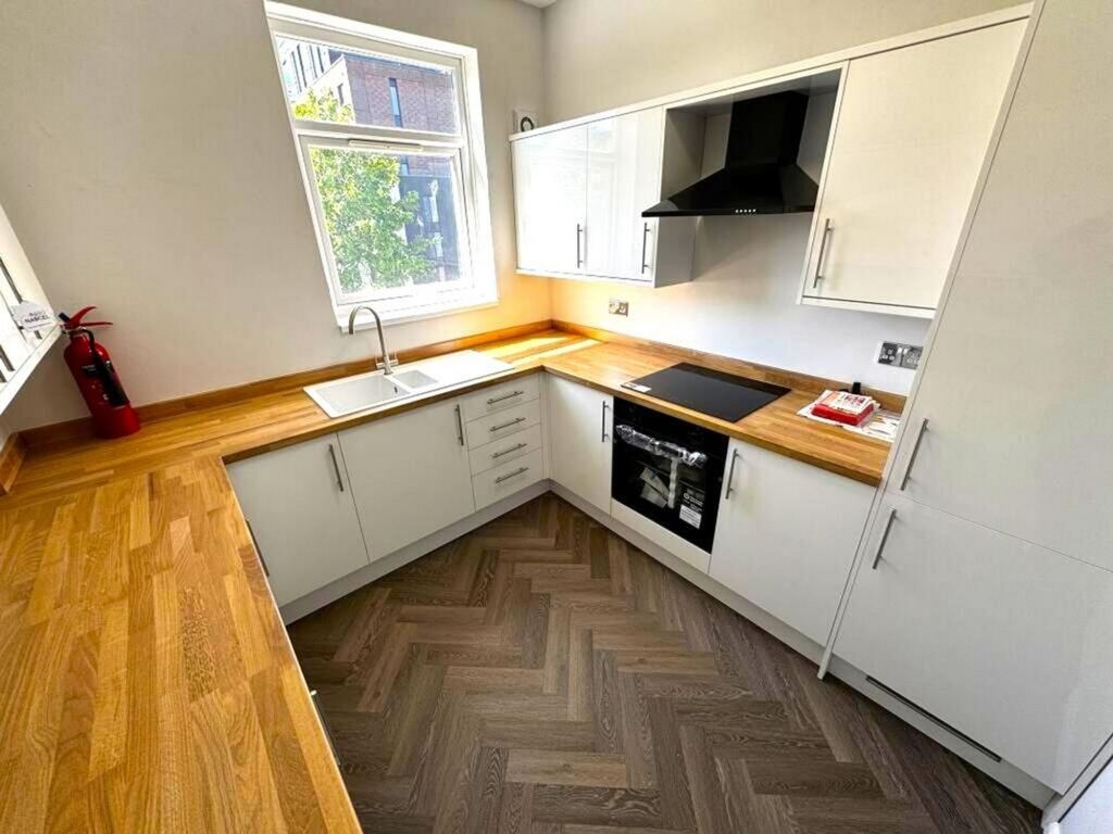 Property photo 2 of 9